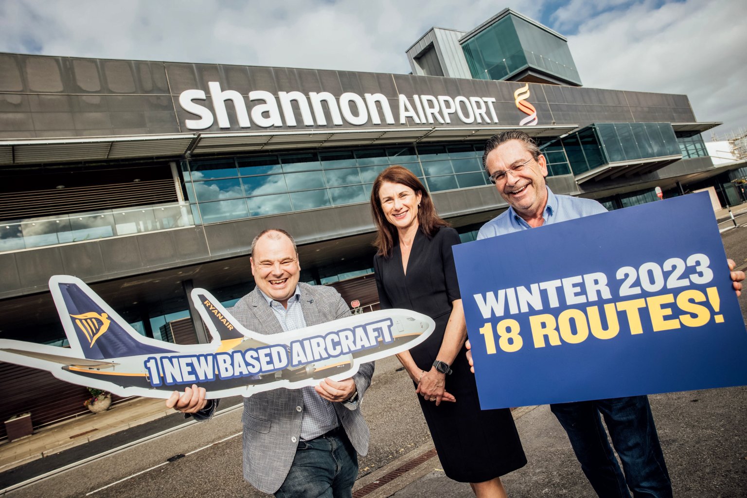 RYANAIR ANNOUNCES 1 NEW AIRCRAFT 2 NEW ROUTES 30 NEW JOBS AT SHANNON