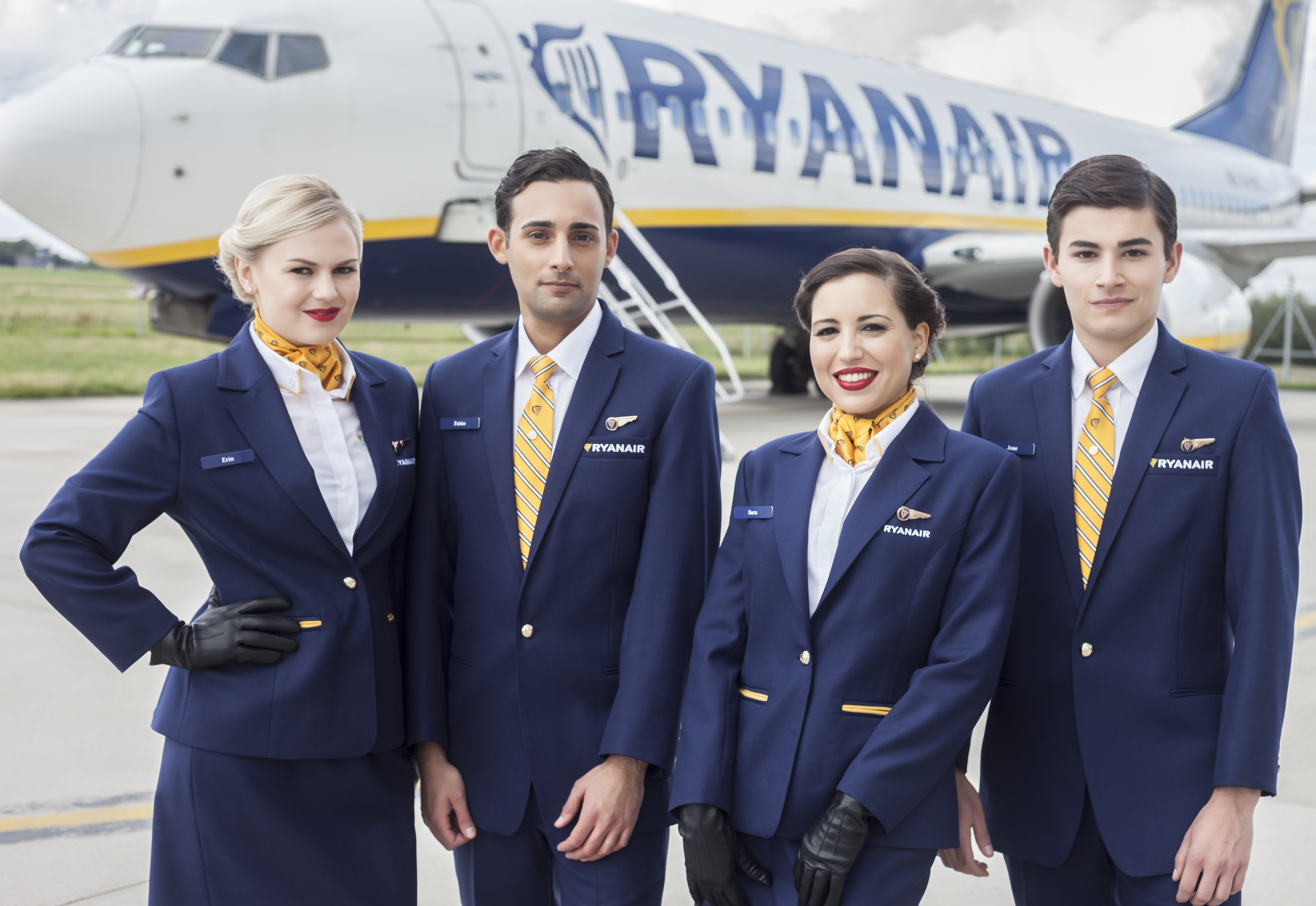 28 Female Ryanair Cabin Crew Uniform Gif MEWAH