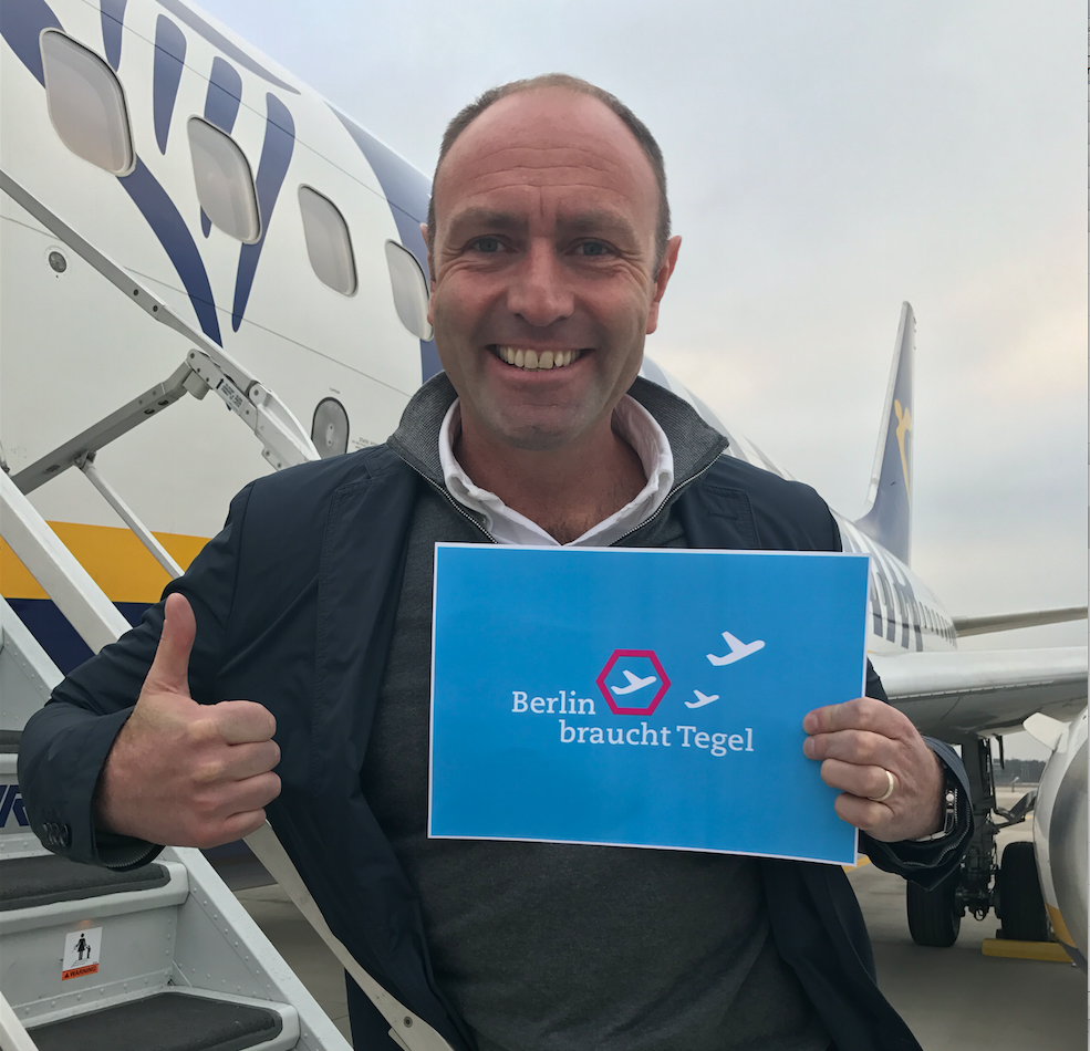 Ryanair Begrüsst Unterschriftenerfolg Der Initiative „Berlin Braucht Tegel“ Und Fordert Die Berliner Dazu Auf, Für Den Erhalt Von Berlin-Tegel Zu Stimmen