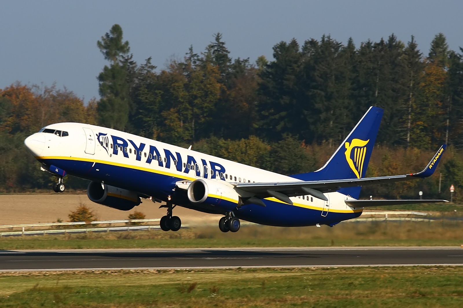 „Ryanair“ Švenčia Pirmąjį Skrydį Iš Palangos Oro Uosto Į Glazgą