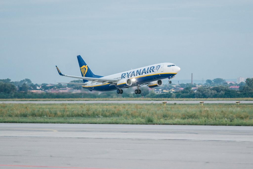 Αποτέλεσμα εικόνας για Ryanair signs new recognition deal with British pilots union