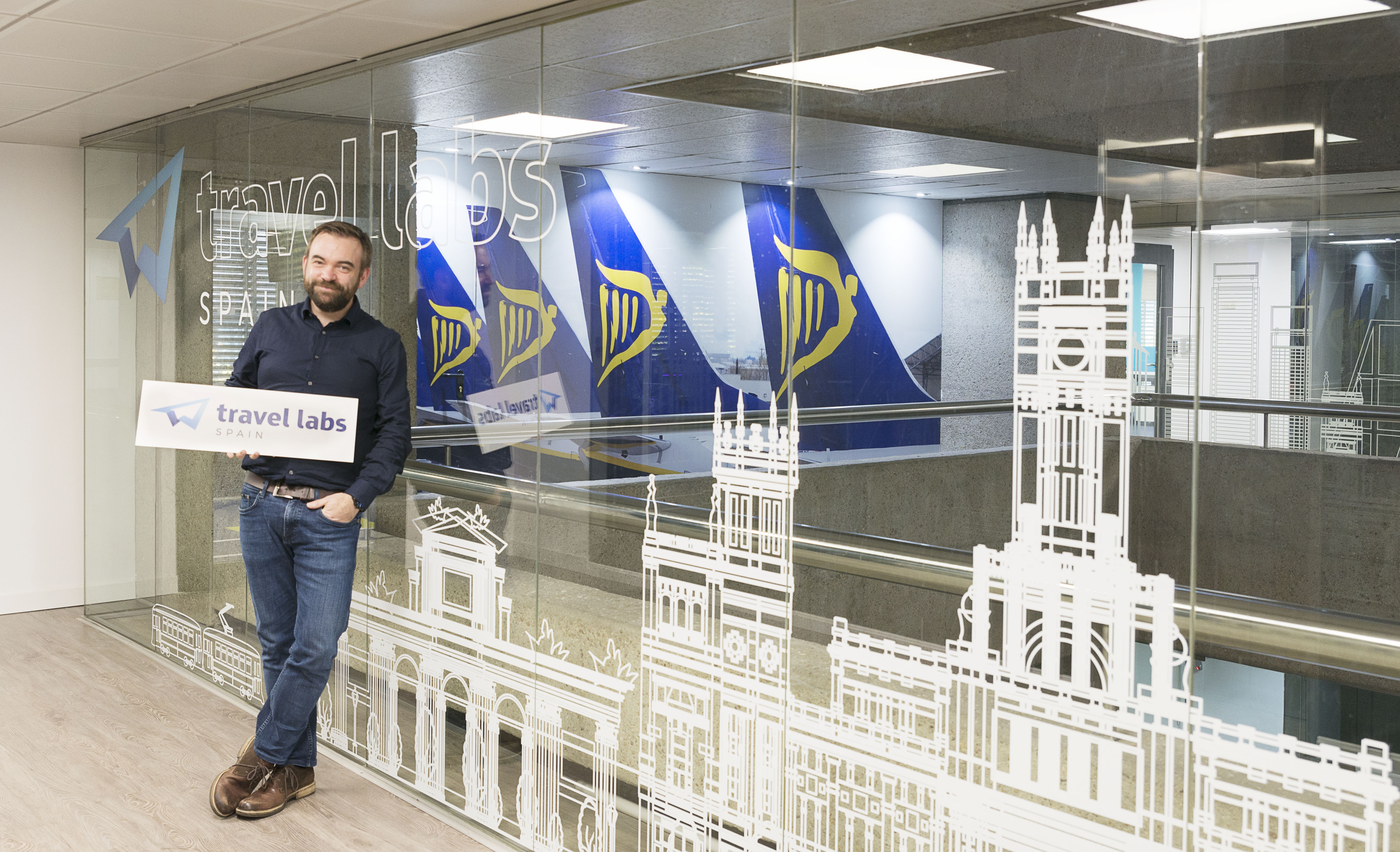Η Ryanair Εγκαινιαζει  Τα Travel Labs Ισπανιας Απασχολωντας  Ηδη 50 Εργαζομενους