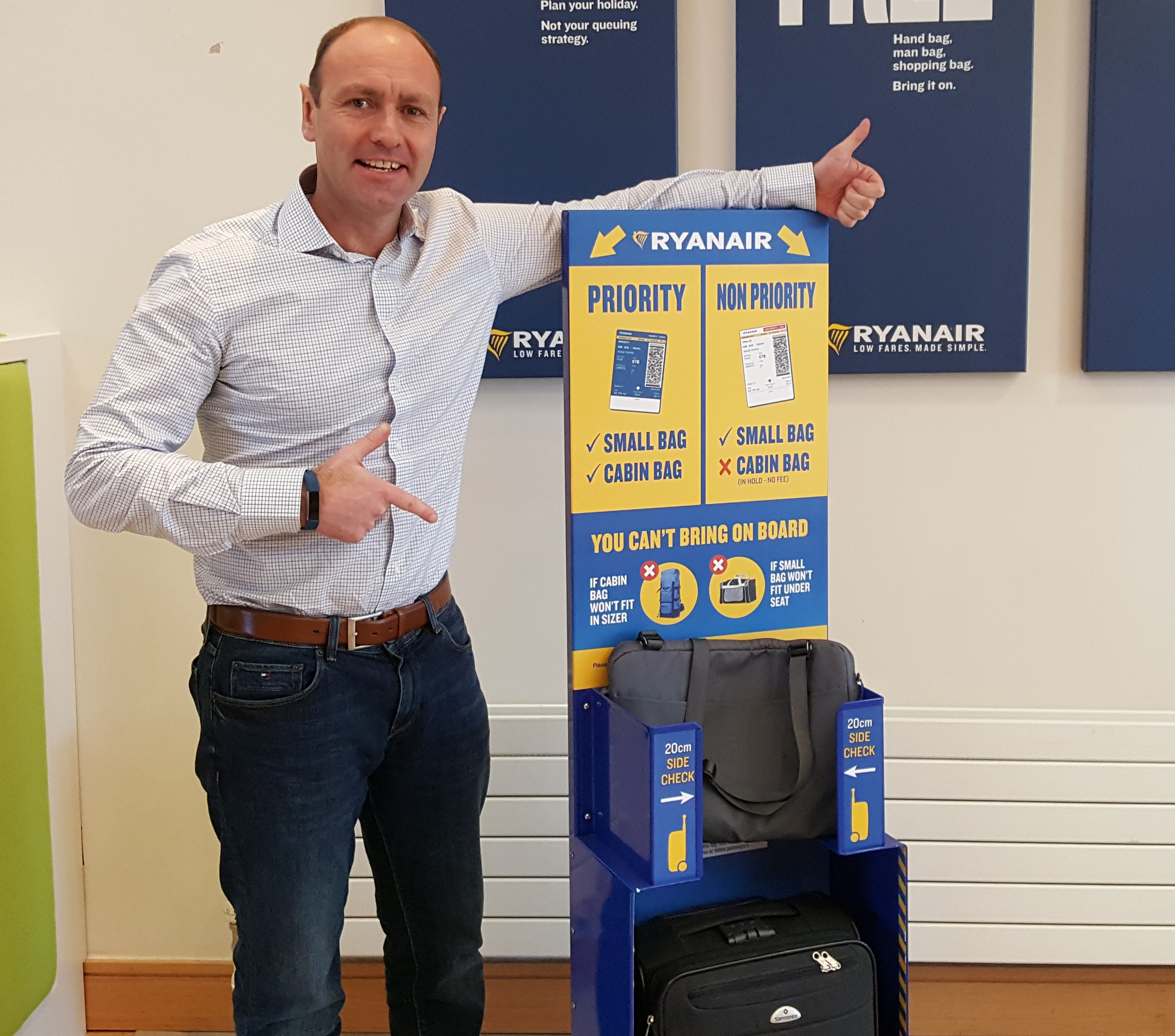 Les clients Ryanair non-prioritaires doivent mettre leur 2ème bagage à main (le plus grand) en soute (gratuitement) dès le 15 janvier
