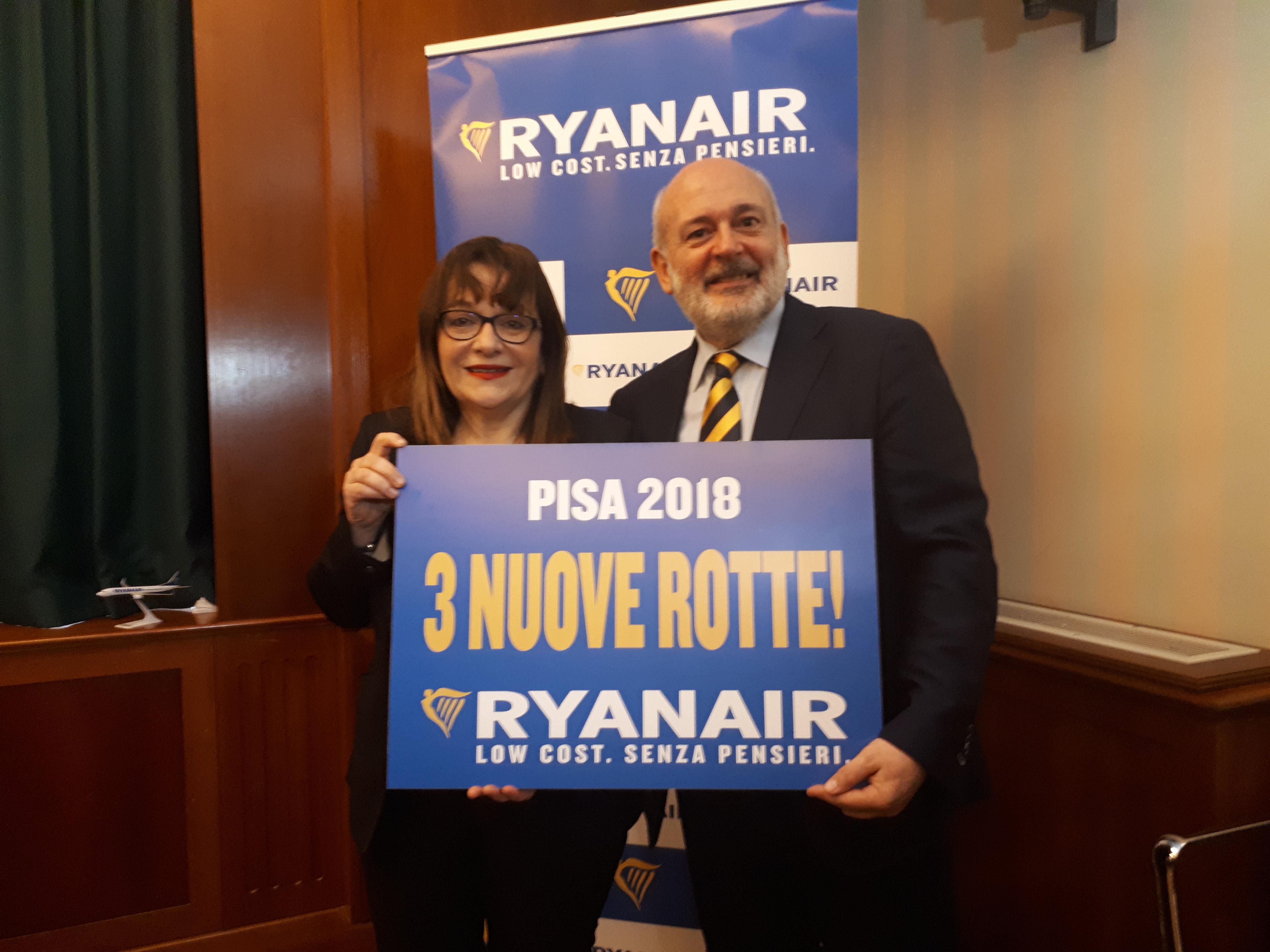 Ryanair Basa Un Ulteriore Aeromobile A Pisa A Supporto Della Stagione Estiva 2018 Lanciate 1 Nuova Rotta Per L’estate E 2 Nuove Rotte Per L’inverno