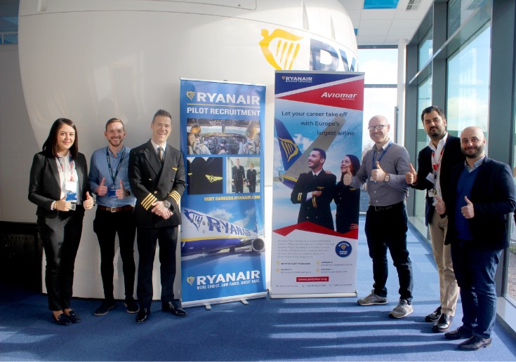 RYANAIR STARTET NEUES PILOTENAUSBILDUNGSPROGRAMM MIT DER AVIOMAR FLIGHT ACADEMY
