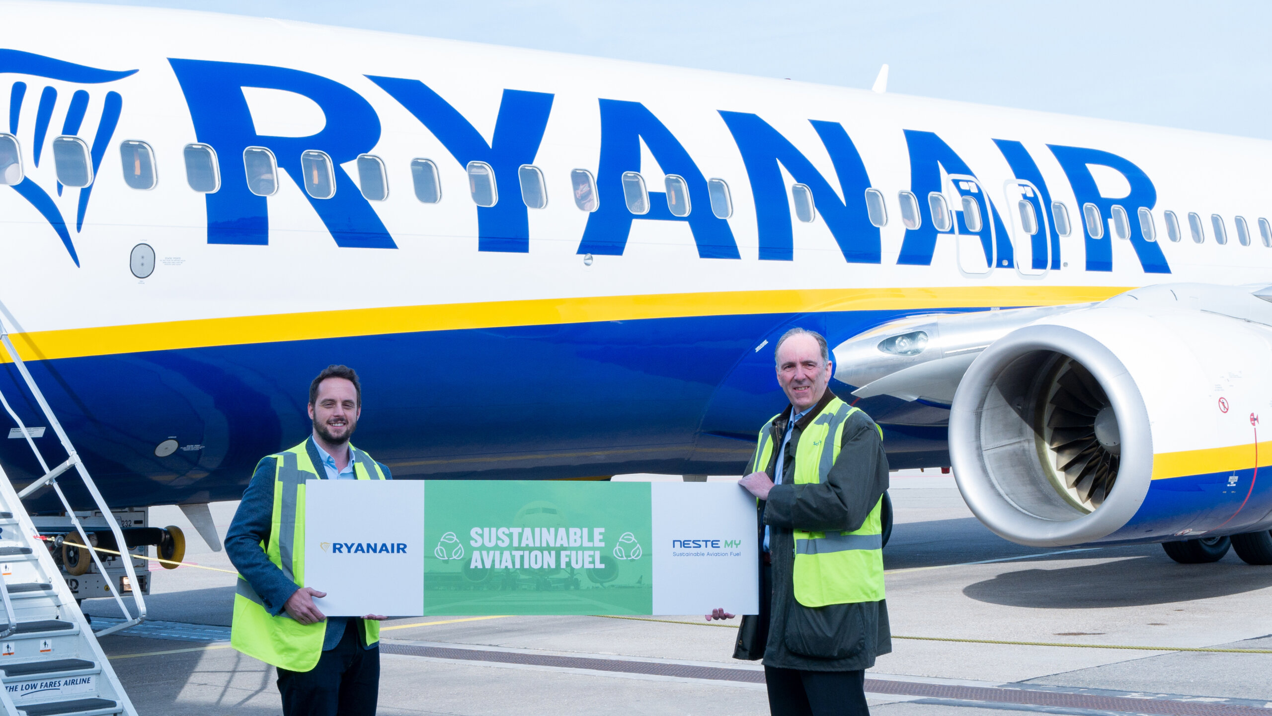 Ryanair Podejmuje Współpracę Z Neste Holland W Zakresie Zakupu Mieszanki, Której 40% Stanowi  Zrównoważone Paliwo Lotnicze SAF